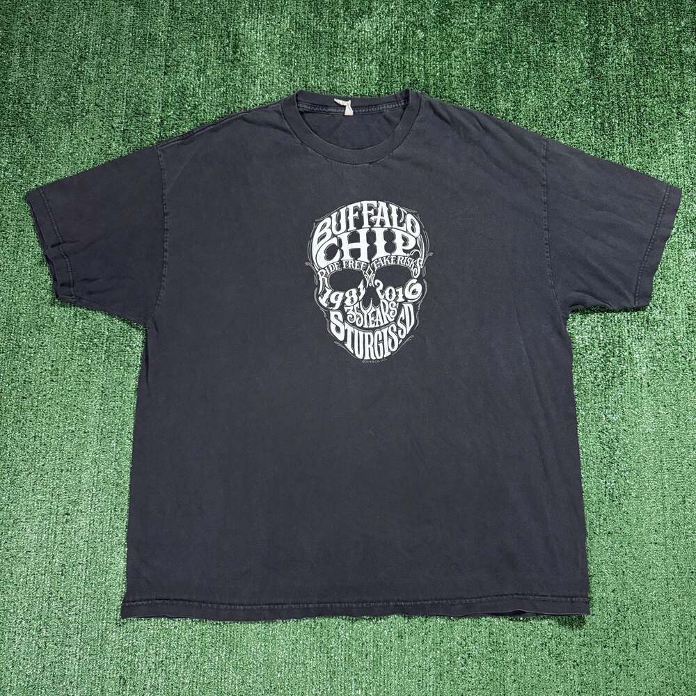 Vintage 2016 Buffalo Chip Sturgis 35 Years Skull Graphic T-Shirt 2XL Black